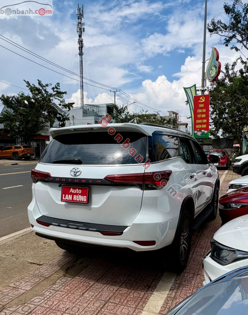 Toyota Fortuner 2.4G 4x2 MT 2017 - 538 Triệu 2