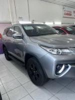 Bán xe Toyota Fortuner 2019 2.7V 4x2 AT giá 680 Triệu - TP HCM
