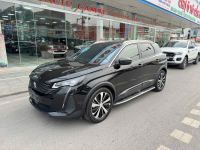 Xe Peugeot 3008 bốc cháy dữ dội ở Bắc Ninh sau khi khởi động
