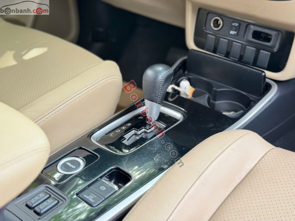 Mitsubishi Outlander 2.4 CVT 2017 - 515 Triệu 6