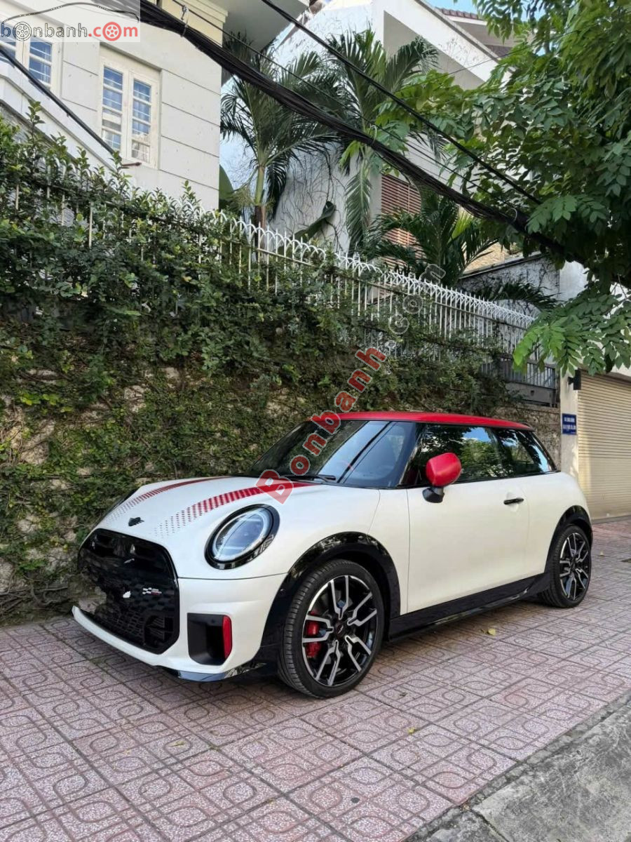 Mini Cooper JCW 3 Door 2025 - 2 Tỷ 186 Triệu