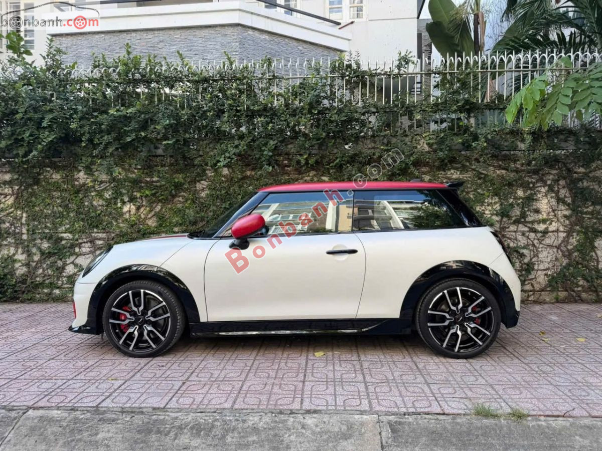 Mini Cooper JCW 3 Door 2025 - 2 Tỷ 186 Triệu 4
