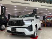 Bán xe Toyota Innova 2024 Cross 2.0 CVT giá 810 Triệu - TP HCM