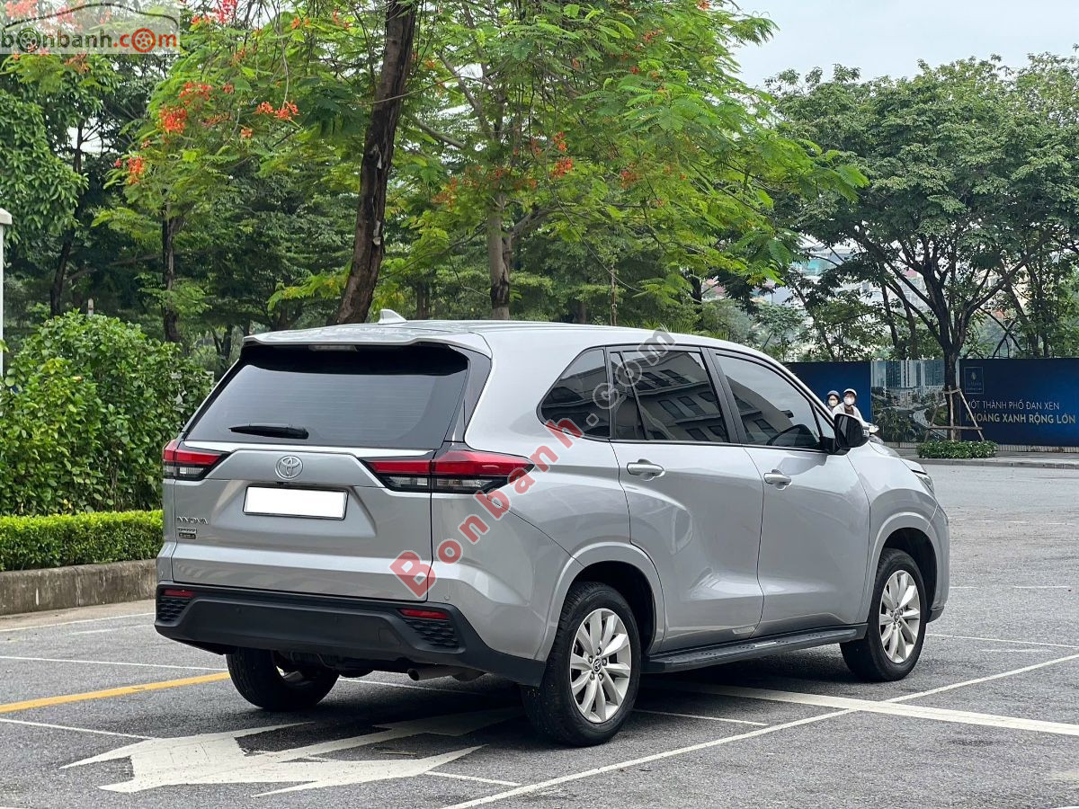 Toyota Innova Cross 2.0V CVT 2025 - 820 Triệu 3