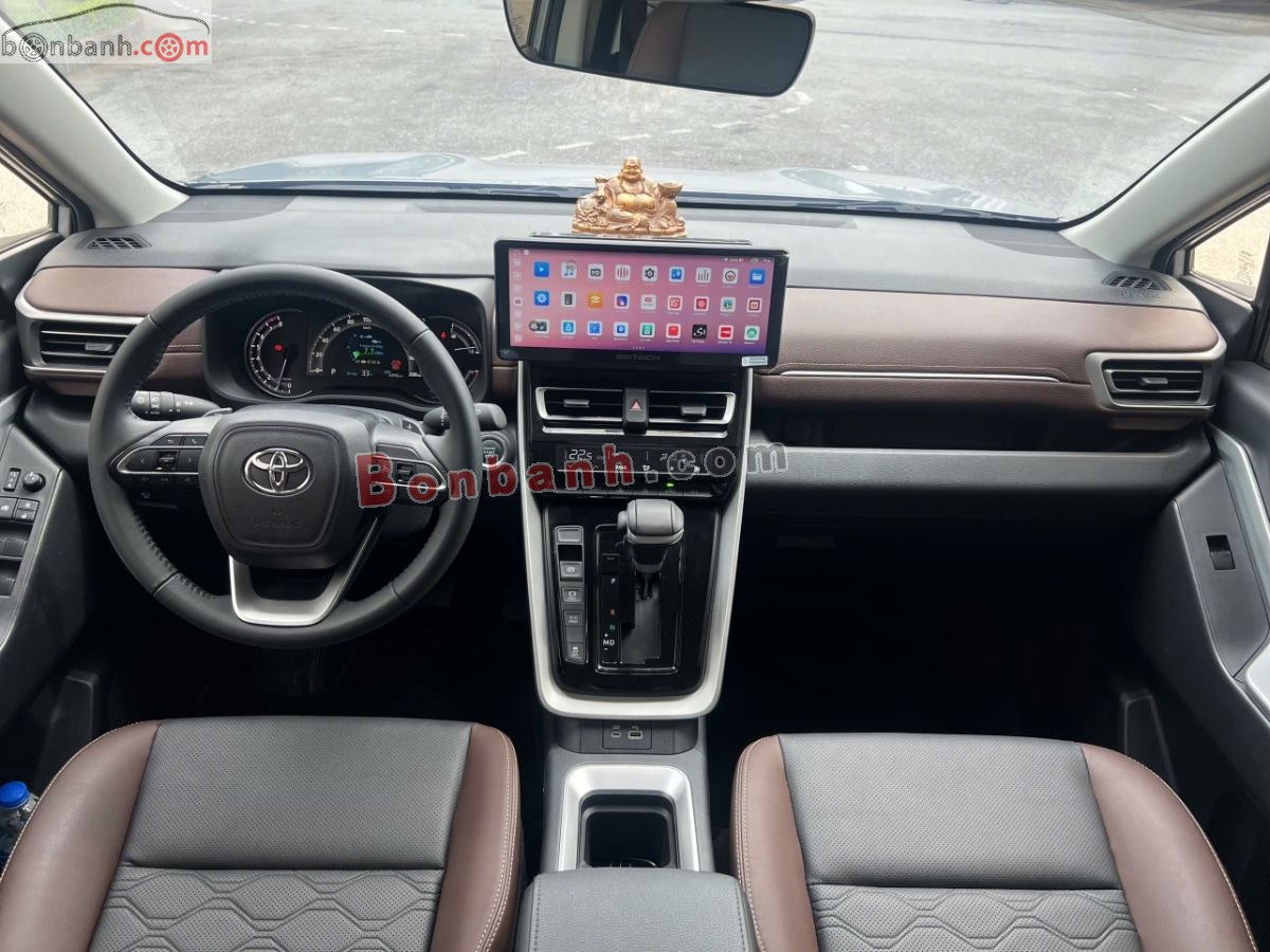 Toyota Innova Cross 2.0V CVT 2025 - 820 Triệu 8