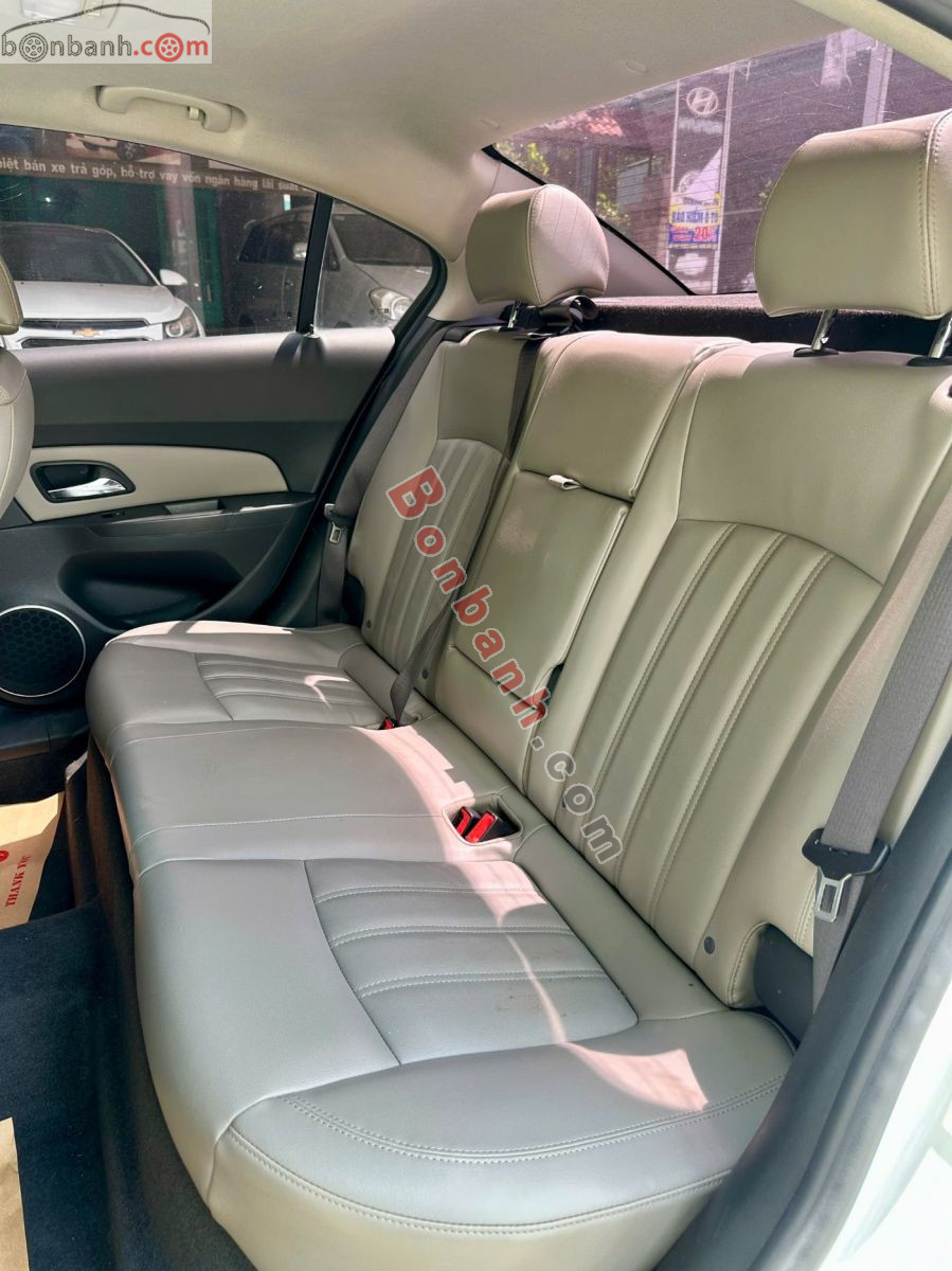 Chevrolet Cruze LTZ 1.8 AT 2016 - 235 Triệu 9