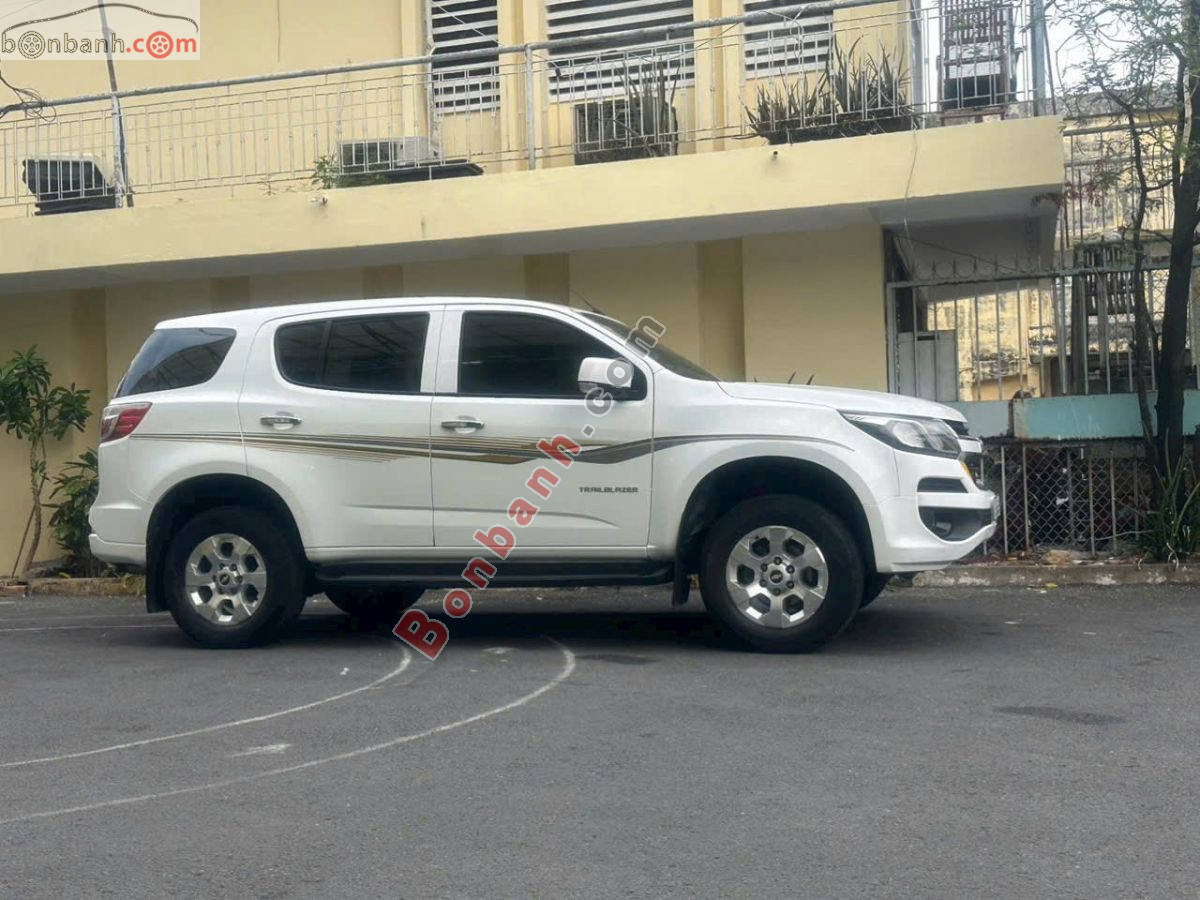 Chevrolet Trailblazer LT 2.5L VGT 4x2 AT 2018 - 399 Triệu 4