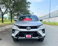 Bán xe Toyota Fortuner 2020 2.4G 4x2 AT Legender giá 980 Triệu - TP HCM