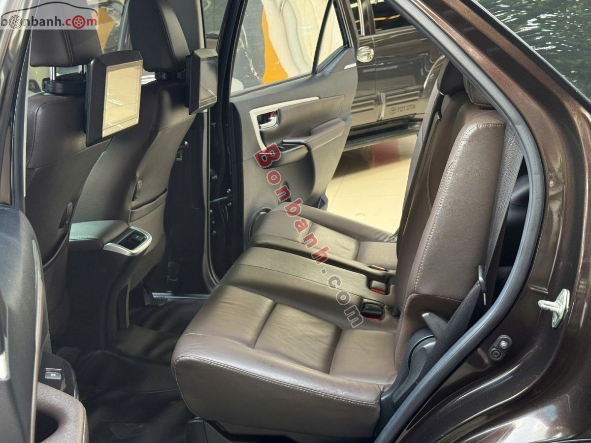Toyota Fortuner 2.7V 4x4 AT 2017 - 635 Triệu 7