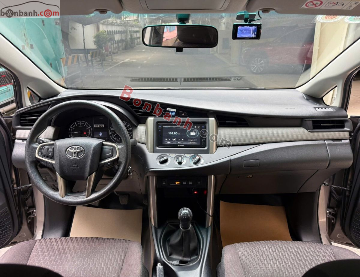 Toyota Innova E 2.0 MT 2022 - 540 Triệu 5