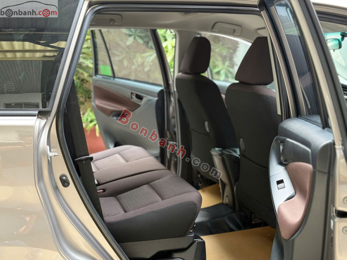 Toyota Innova E 2.0 MT 2022 - 540 Triệu 7