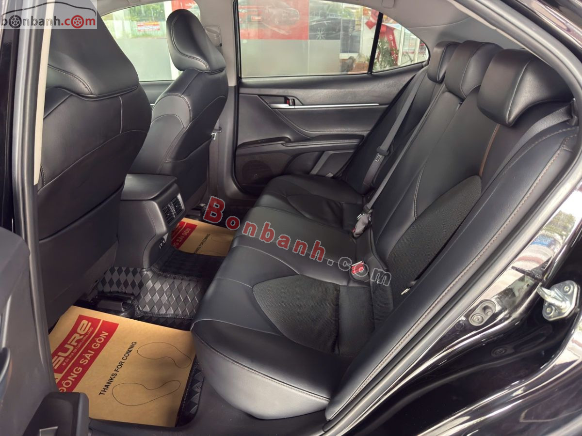 Toyota Camry 2.0G 2022 - 879 Triệu 9