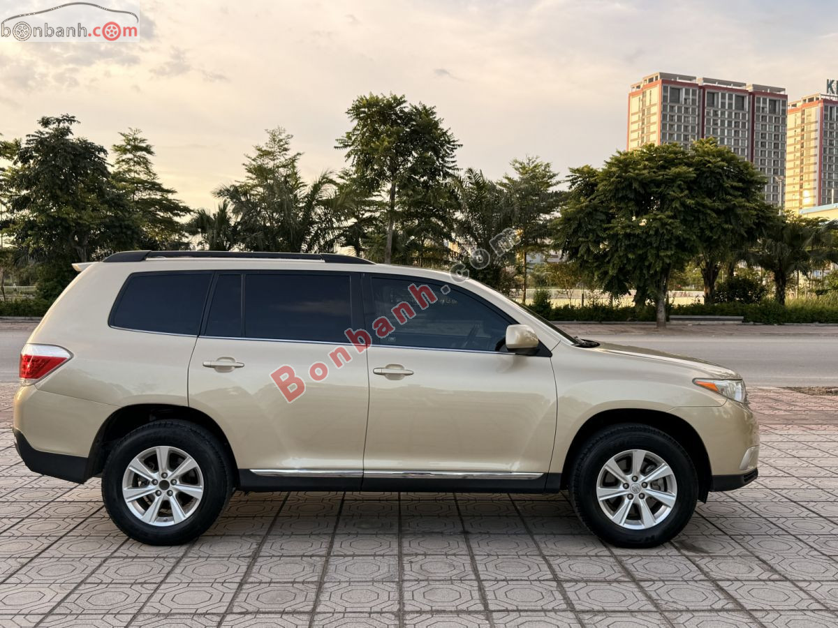 Toyota Highlander SE 2.7 2012 - 645 Triệu 4