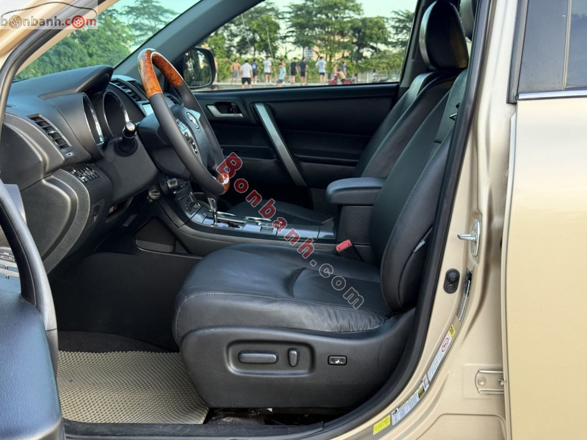 Toyota Highlander SE 2.7 2012 - 645 Triệu 6