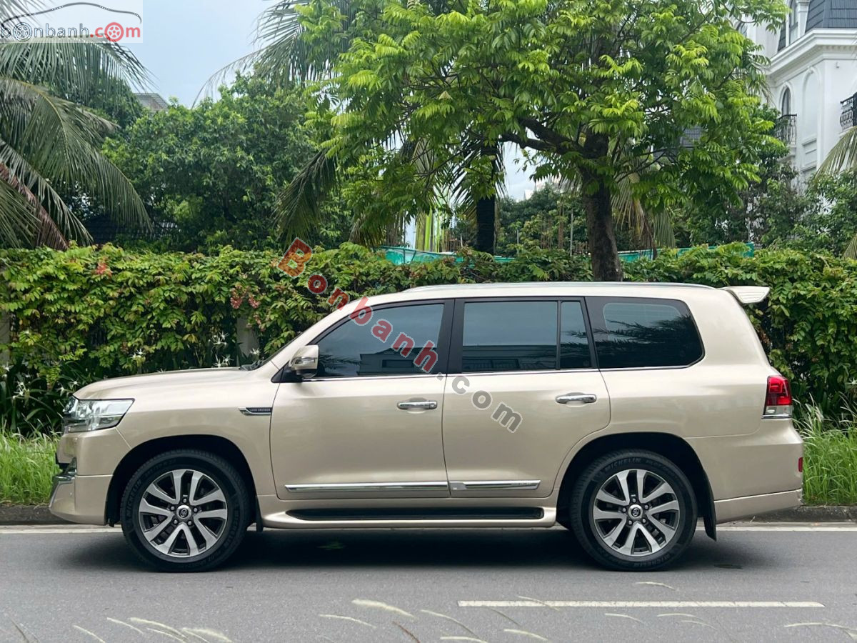Toyota Land Cruiser VX.R 5.7 V8 2016 - 4 Tỷ 850 Triệu 3