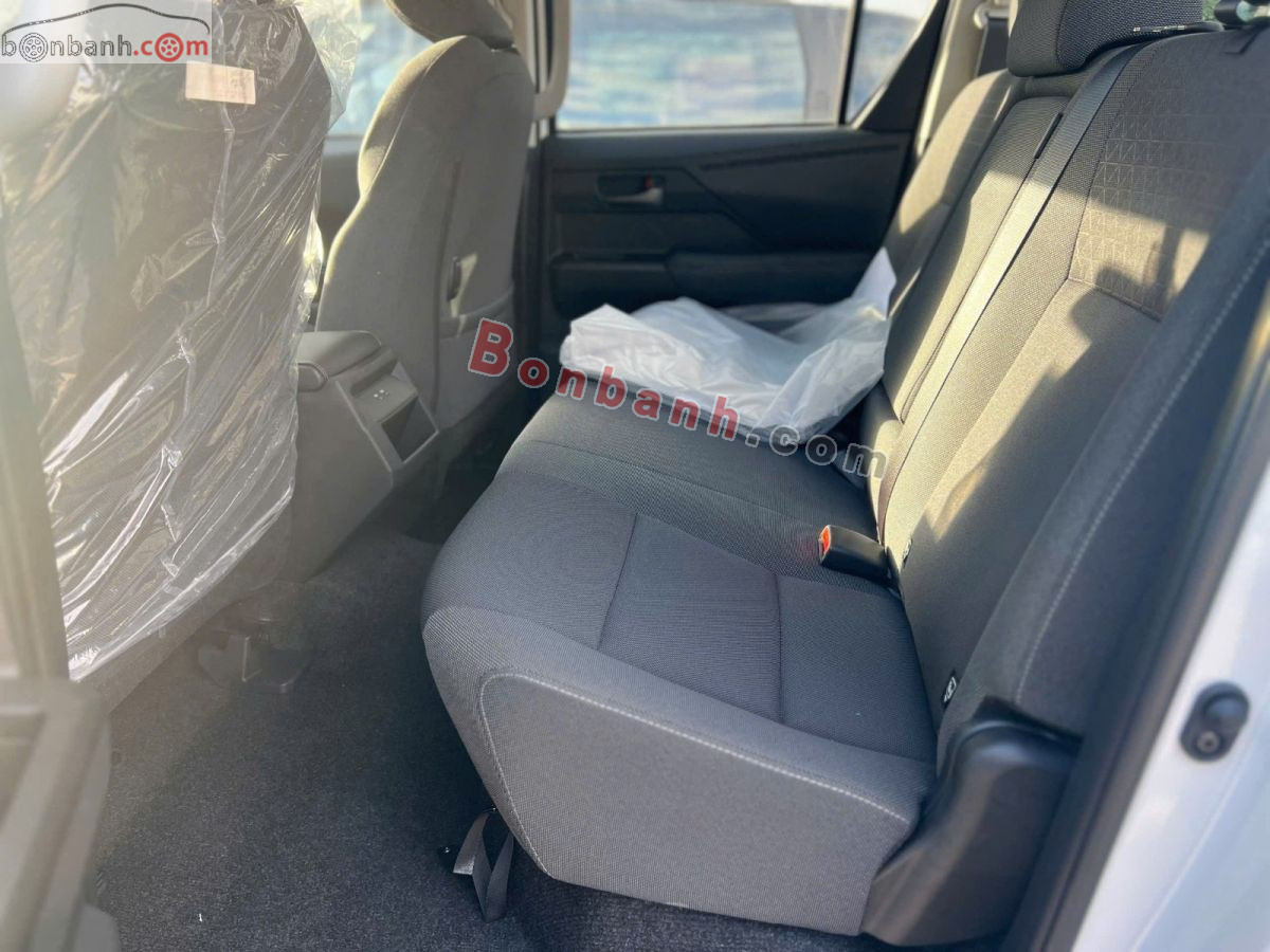 Toyota Hilux Pro 2.8L 4x2 AT 2026 - 676 Triệu 9