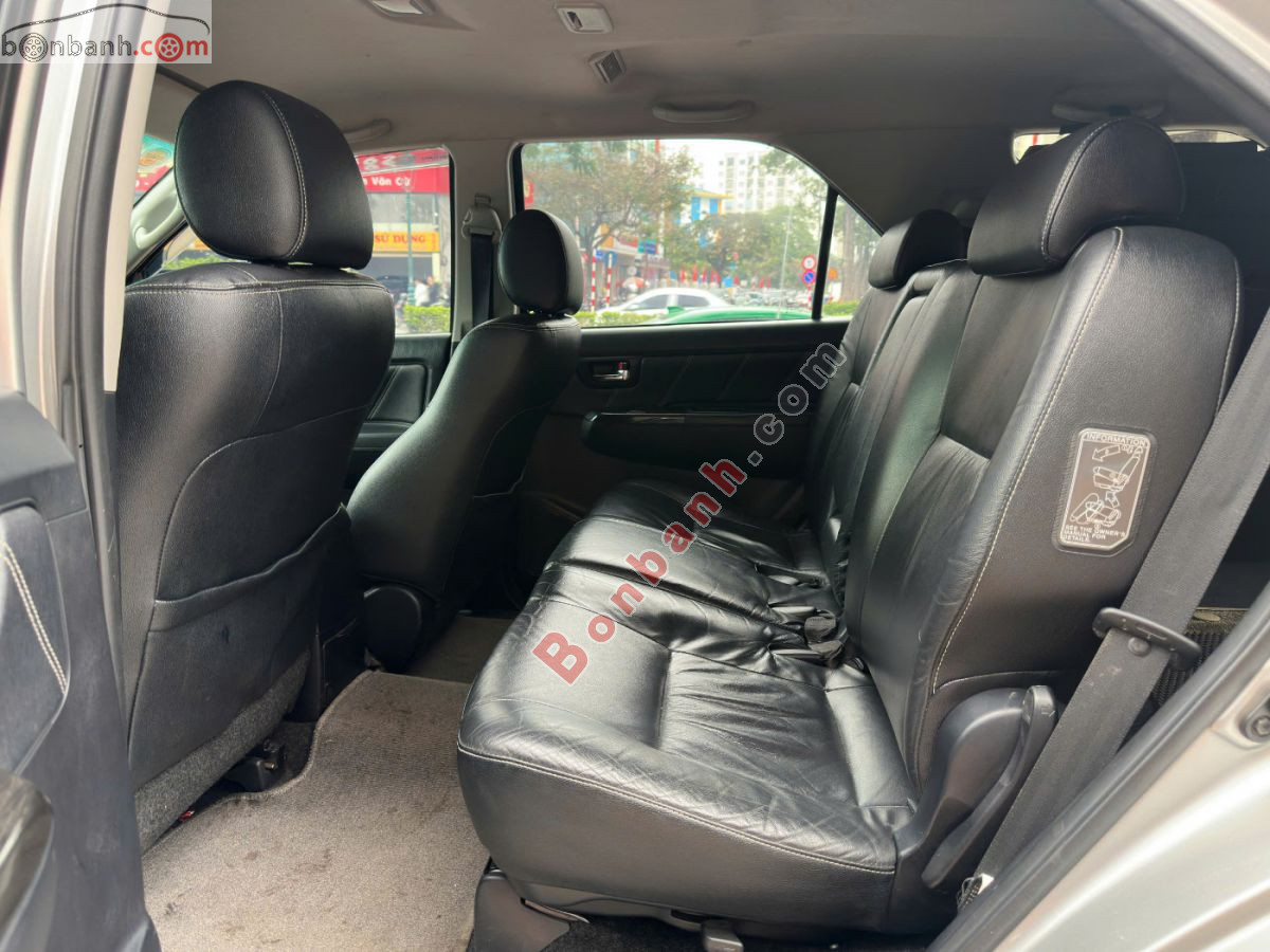 Toyota Fortuner 2.7V 4x4 AT 2014 - 415 Triệu 10