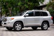 Bán xe Toyota Land Cruiser 2015 VX 4.6 V8 giá 2 Tỷ 50 Triệu - Hà Nội