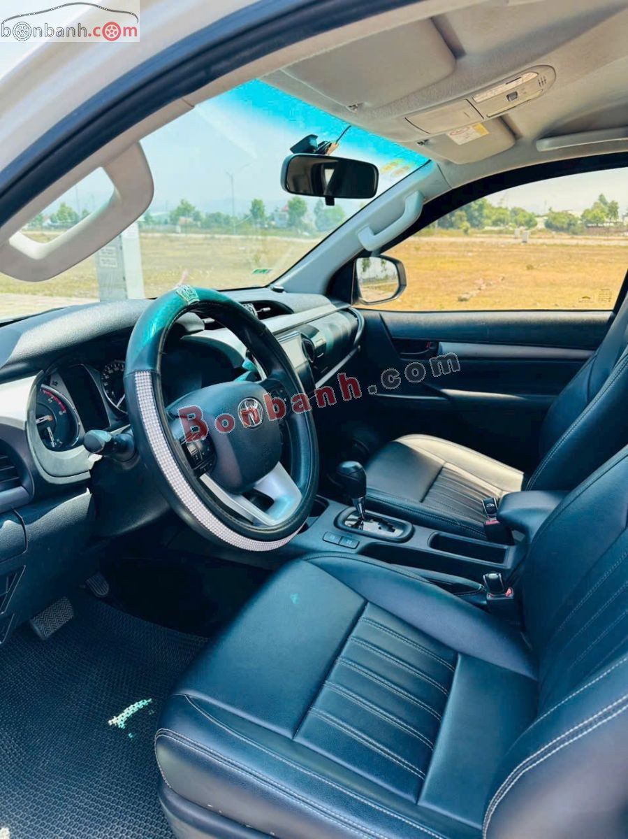 Toyota Hilux 2.4L 4x2 AT 2021 - 620 Triệu 7