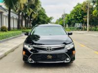 Bán xe Toyota Camry 2018 2.0E giá 588 Triệu - Bình Dương