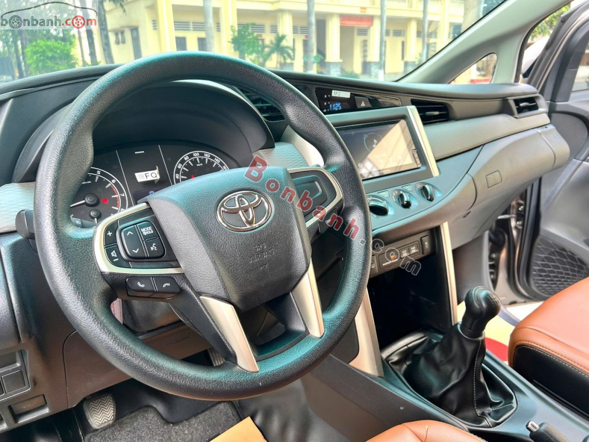 Toyota Innova E 2.0 MT 2022 - 599 Triệu 6