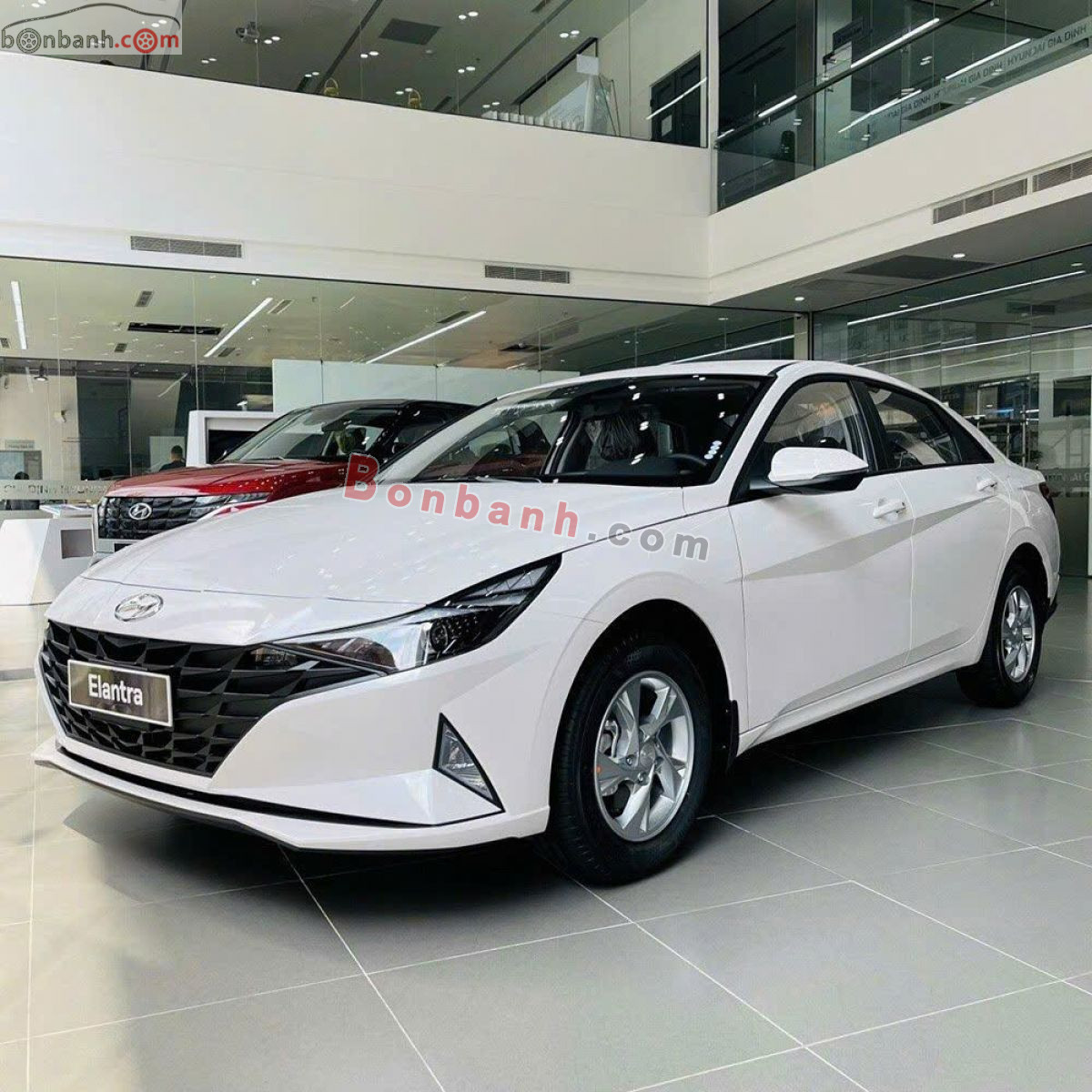 Hyundai Elantra 1.6 AT Tiêu chuẩn 2025 - 558 Triệu 2