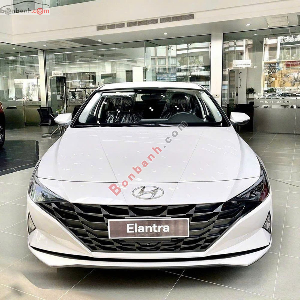Hyundai Elantra 1.6 AT Tiêu chuẩn 2025 - 558 Triệu
