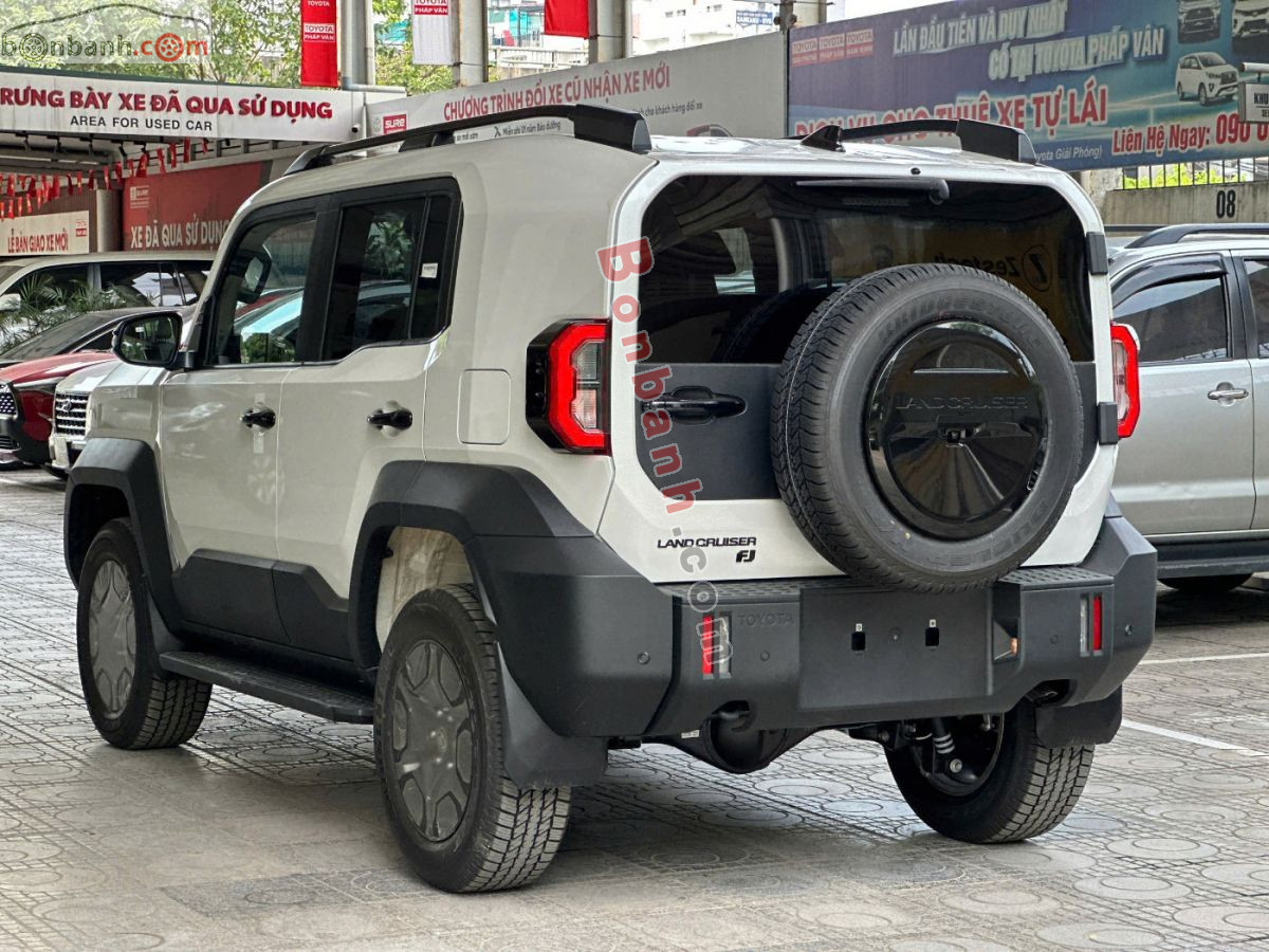 Toyota Land Cruiser FJ 2.7L AT 4WD 2026 - 1 Tỷ 198 Triệu 5