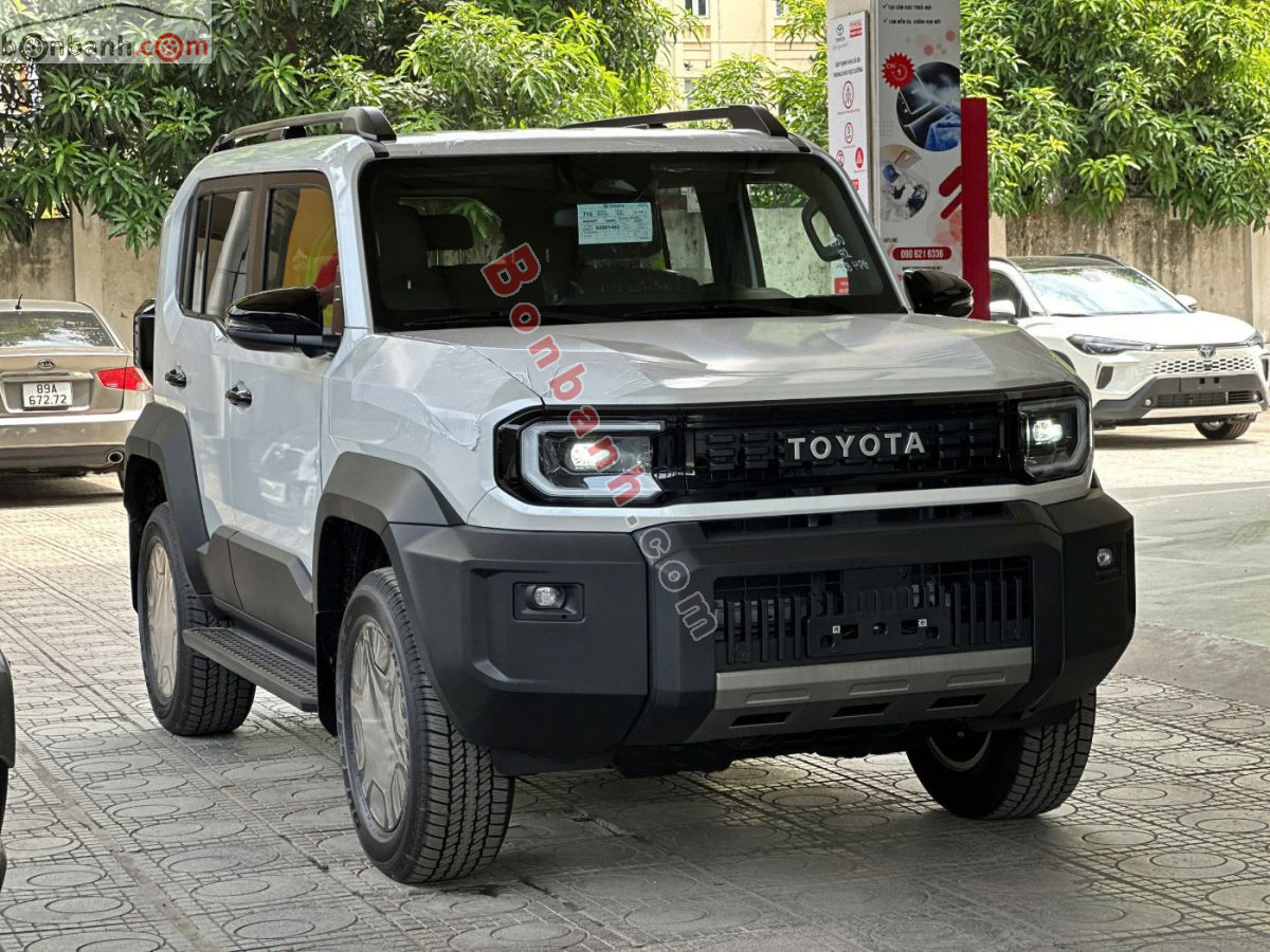 Toyota Land Cruiser FJ 2.7L AT 4WD 2026 - 1 Tỷ 198 Triệu 2
