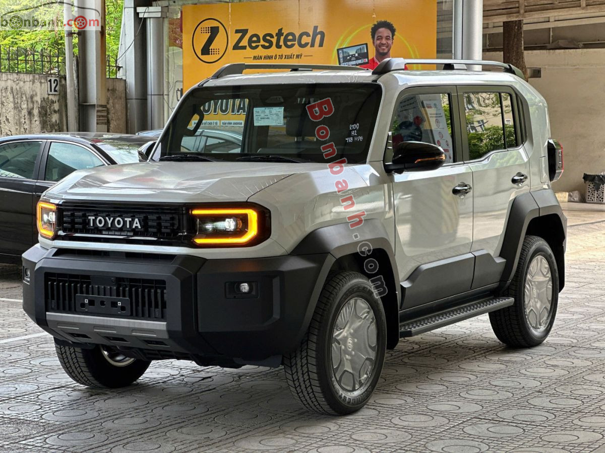 Toyota Land Cruiser FJ 2.7L AT 4WD 2026 - 1 Tỷ 198 Triệu 3