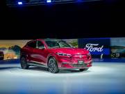 Bán xe Ford Mustang Mach-E Premium AWD 2025 giá 1 Tỷ 600 Triệu - Hà Nội