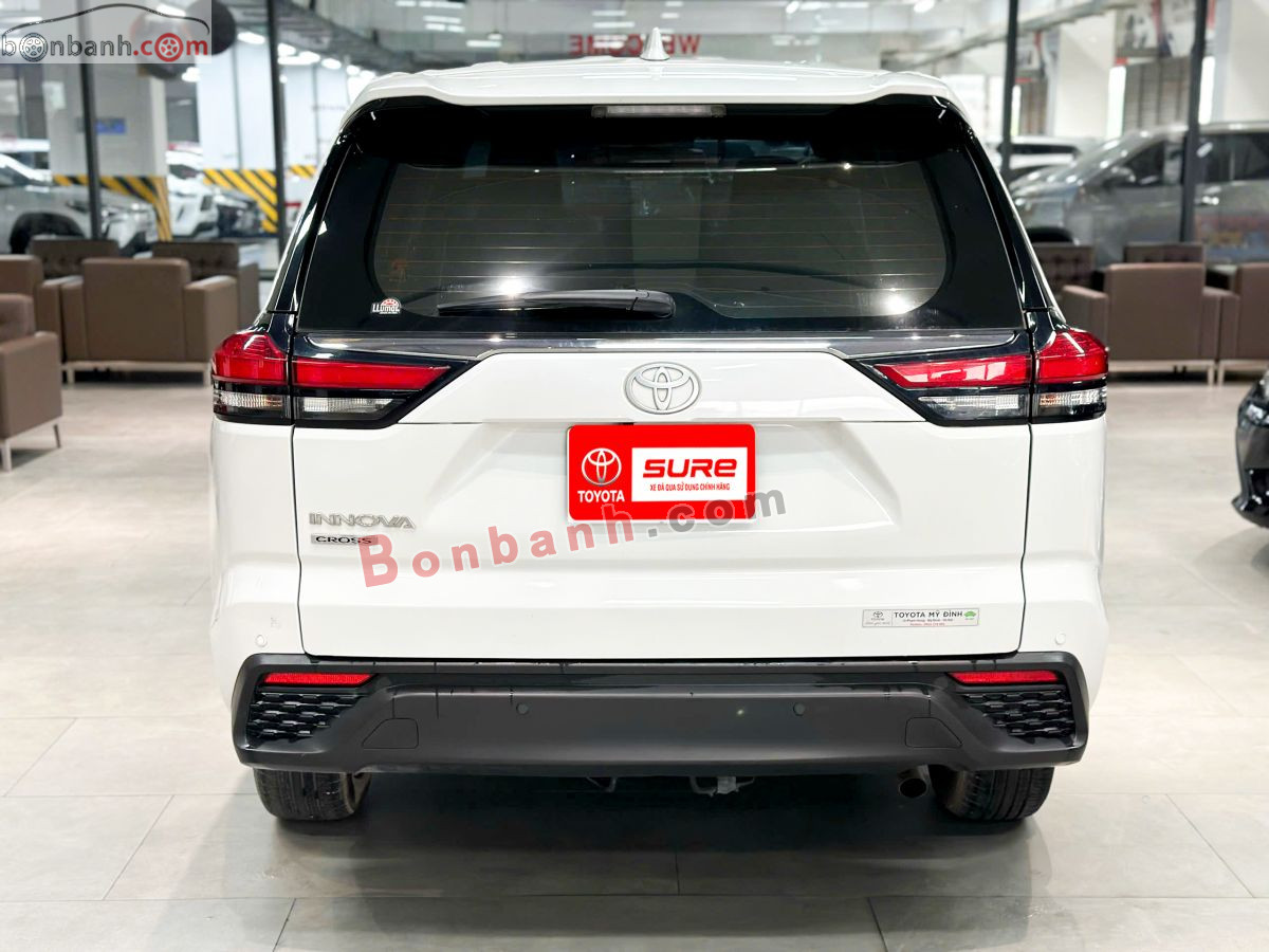 Toyota Innova Cross 2.0 CVT 2024 - 830 Triệu 2