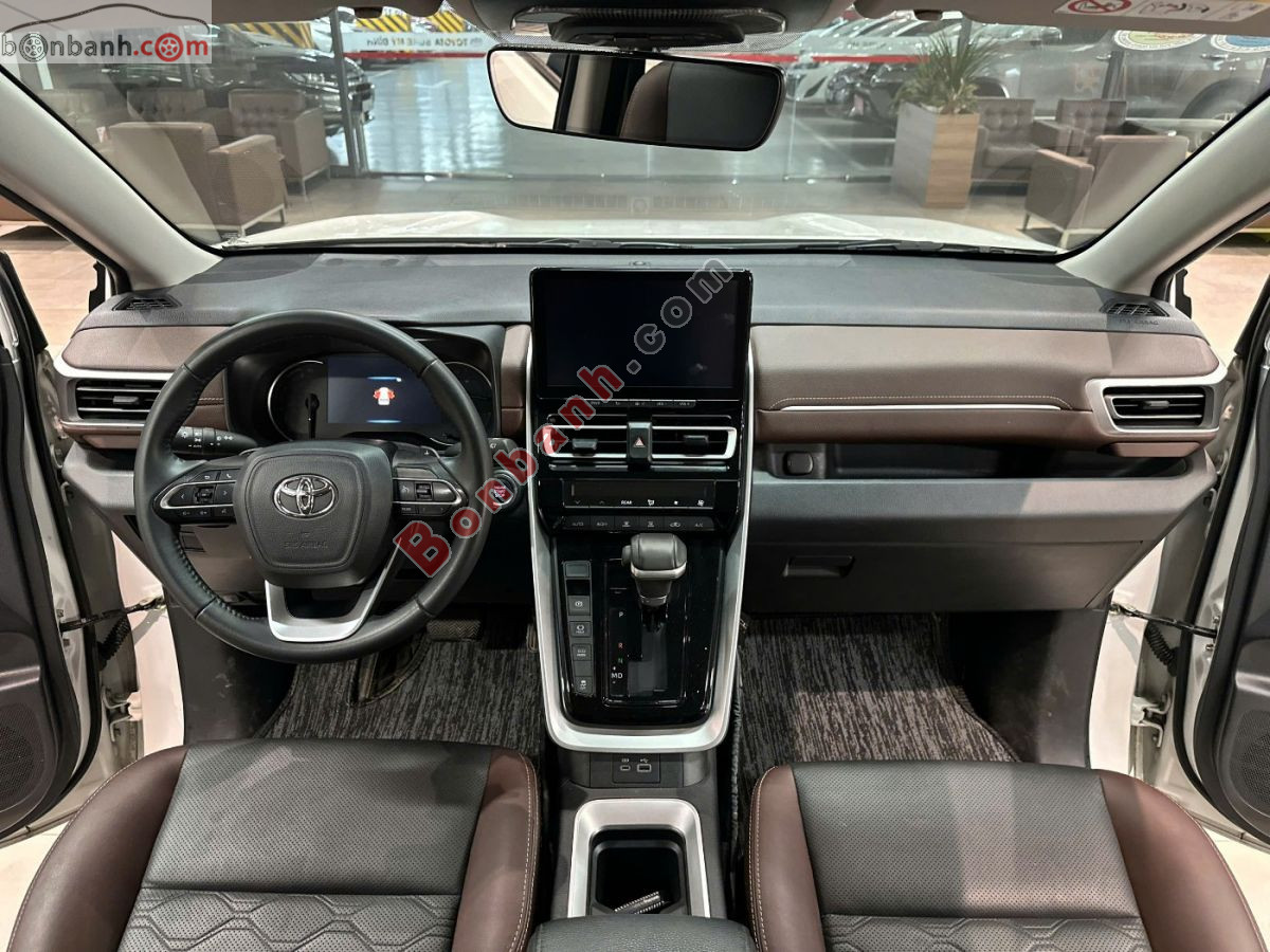 Toyota Innova Cross 2.0 CVT 2024 - 830 Triệu 3