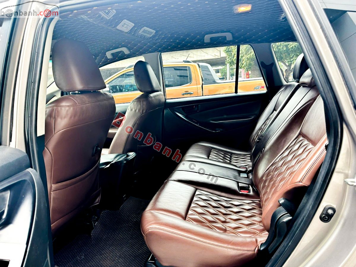 Toyota Innova E 2.0 MT 2022 - 585 Triệu 6