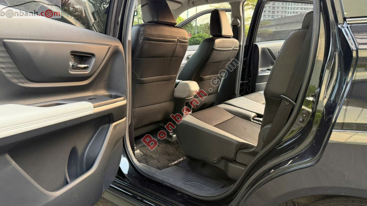 Toyota Veloz Cross Top 1.5 CVT 2024 - 535 Triệu 10