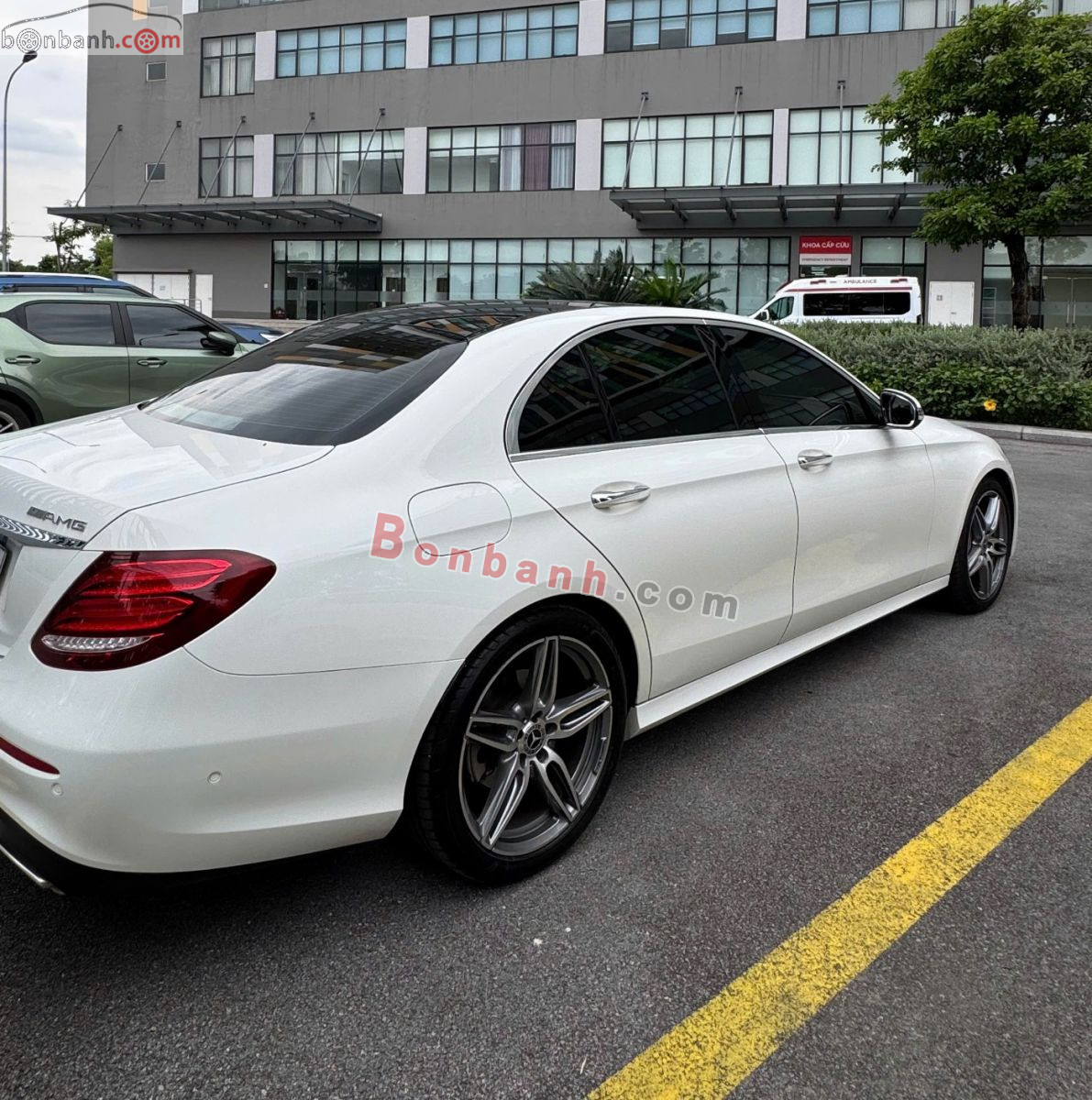 Mercedes Benz E class E300 AMG 2018 - 998 Triệu 5