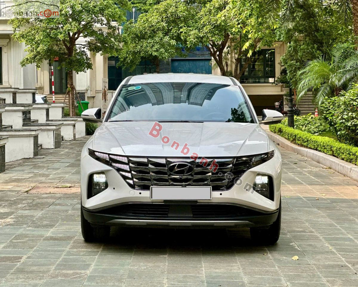 Đánh giá Hyundai Tucson: Vận hành đầm chắc, máy dầu siêu tiết kiệm