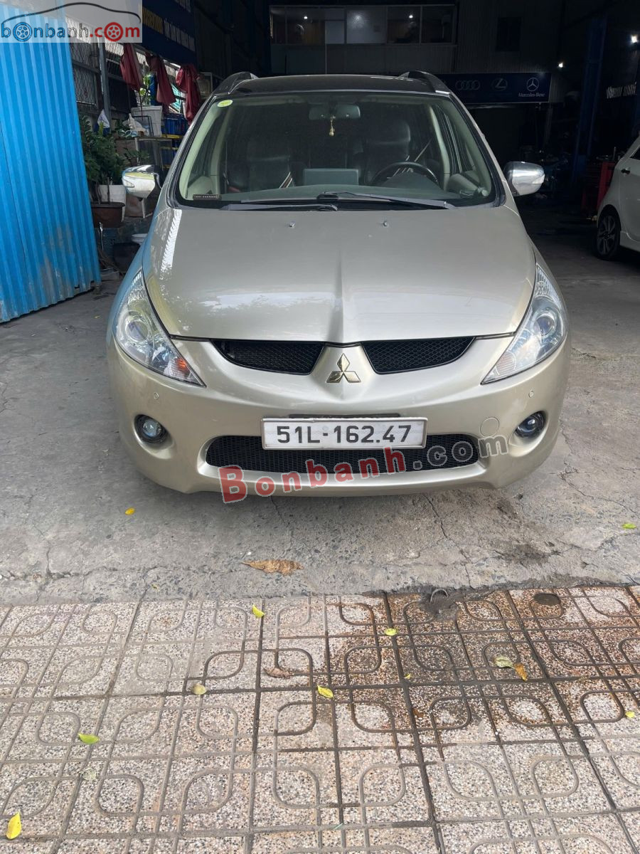 Mitsubishi Grandis 2.4 AT 2008 - 275 Triệu