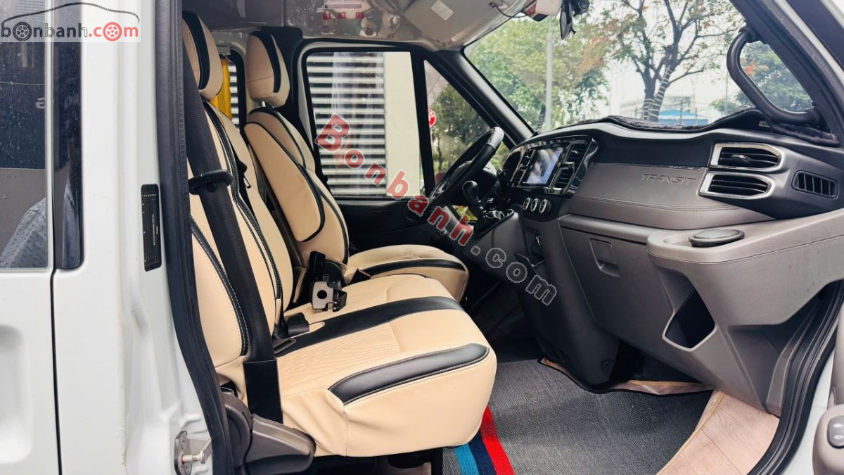 Ford Transit Tiêu chuẩn 2024 - 610 Triệu 7