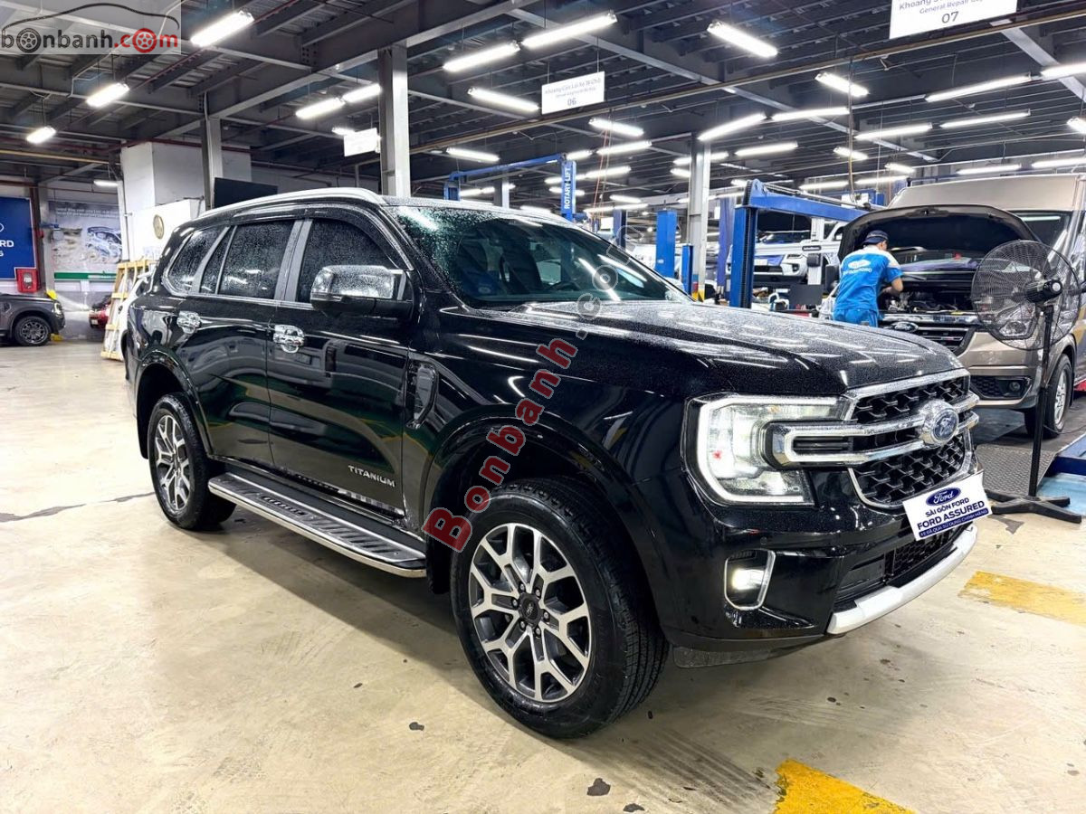 Ford Everest Titanium 2.0L 4x2 AT 2025 - 1 Tỷ 235 Triệu