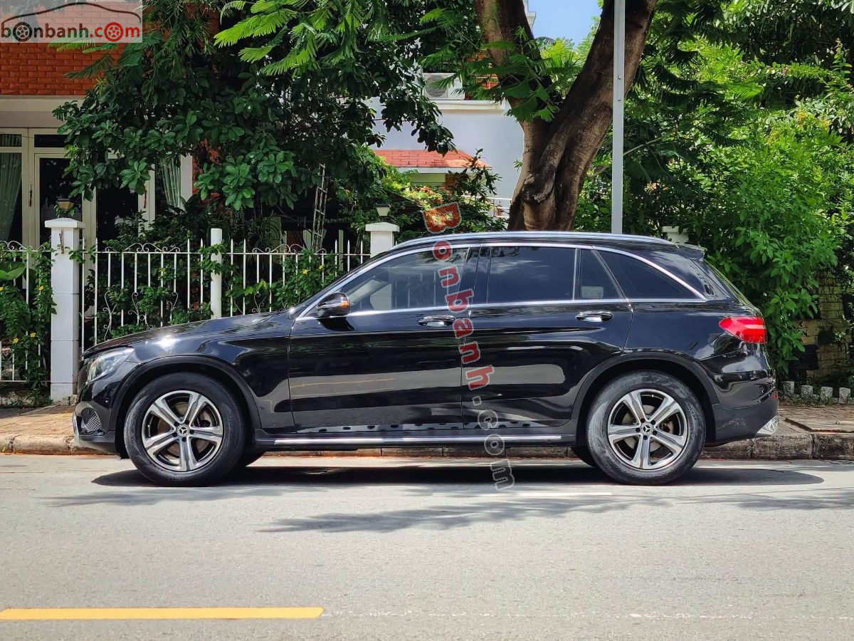 Mercedes Benz GLC 200 2018 - 719 Triệu 2