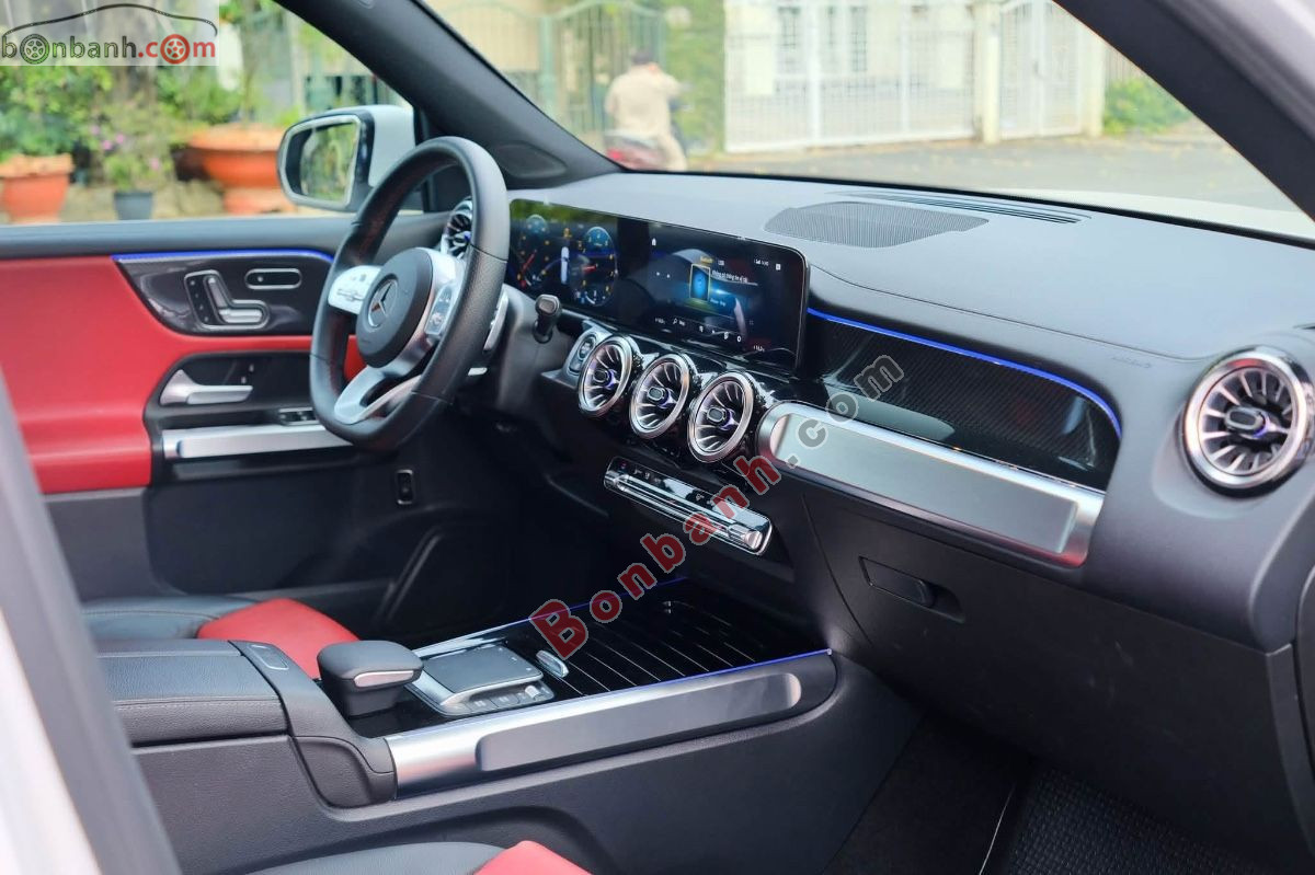 Mercedes Benz GLB 200 AMG 2021 - 1 Tỷ 139 Triệu 6