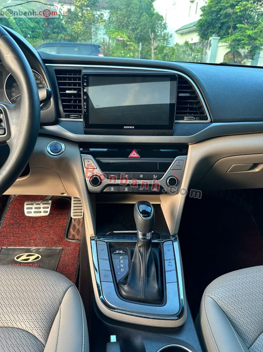 Hyundai Elantra 2.0 AT 2019 - 410 Triệu 5