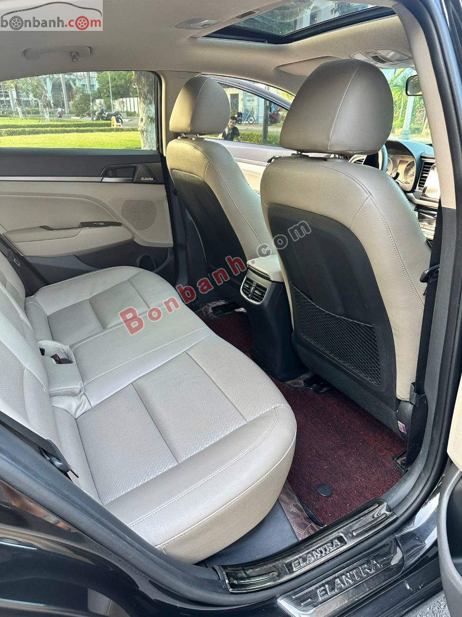 Hyundai Elantra 2.0 AT 2019 - 410 Triệu 8