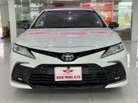 Bán xe Toyota Camry 2022 2.0Q giá 1 Tỷ 50 Triệu - Hải Dương