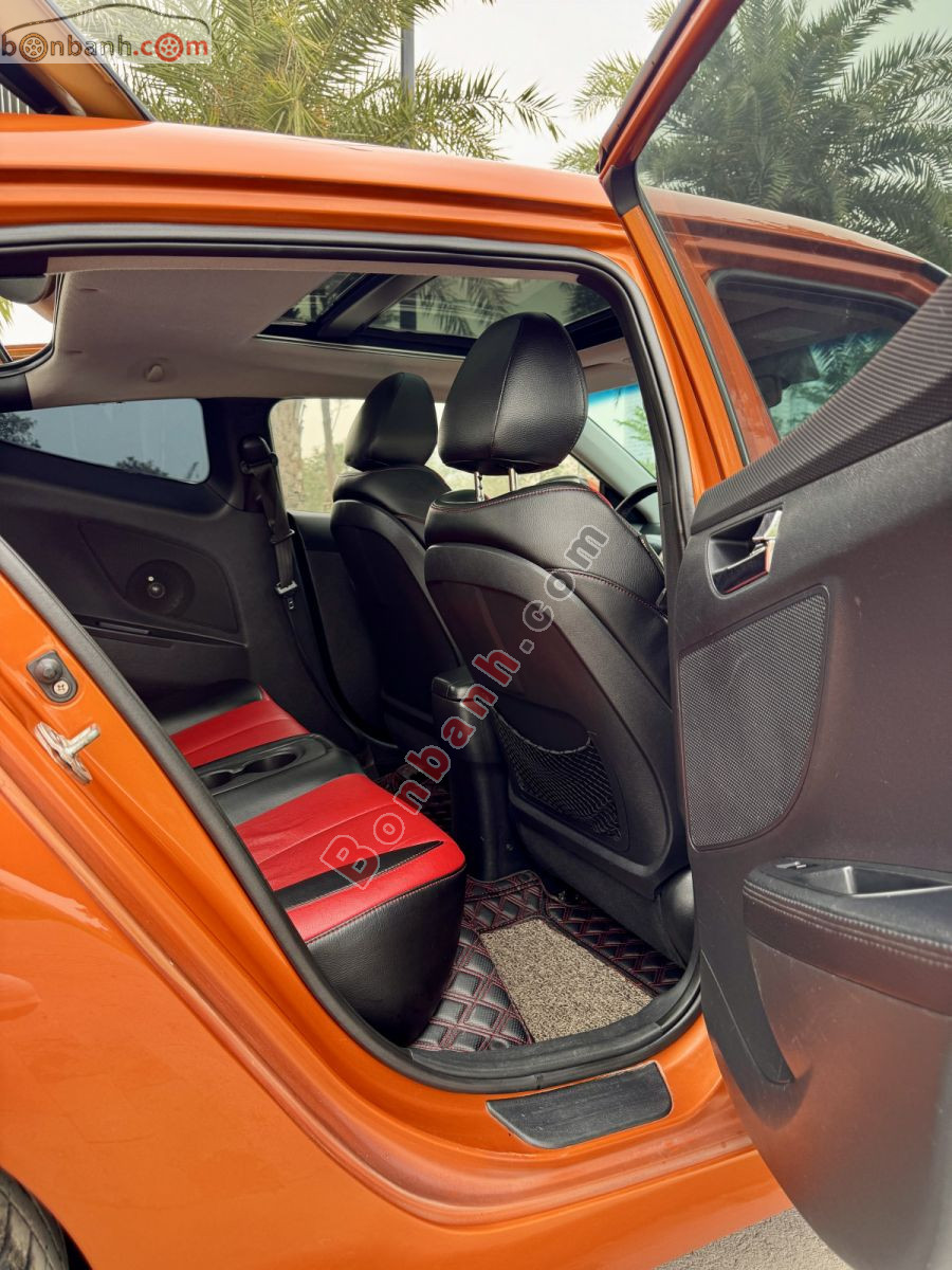 Hyundai Veloster 1.6 AT 2011 - 290 Triệu 10