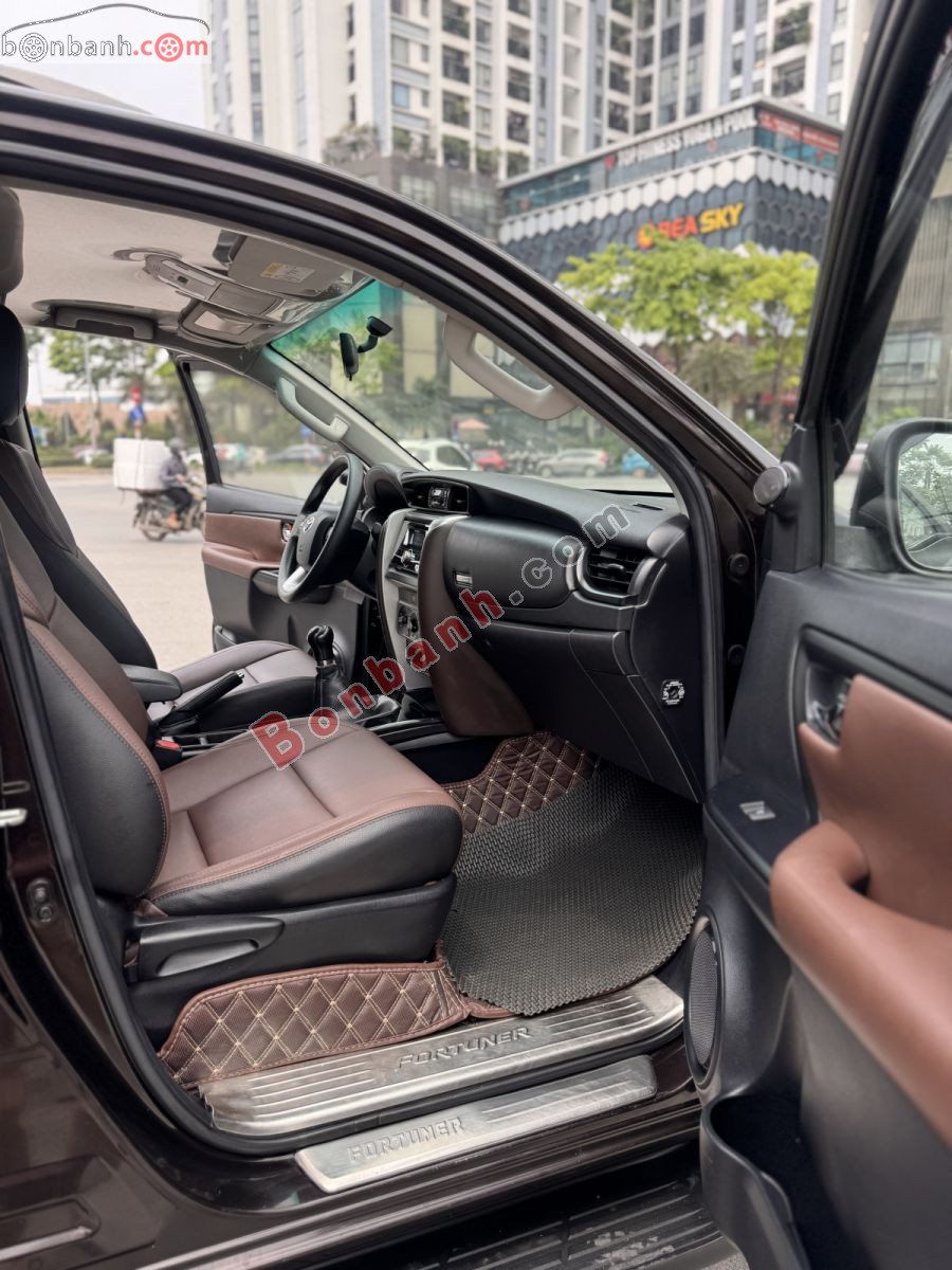 Toyota Fortuner 2.4G 4x2 MT 2017 - 575 Triệu 10