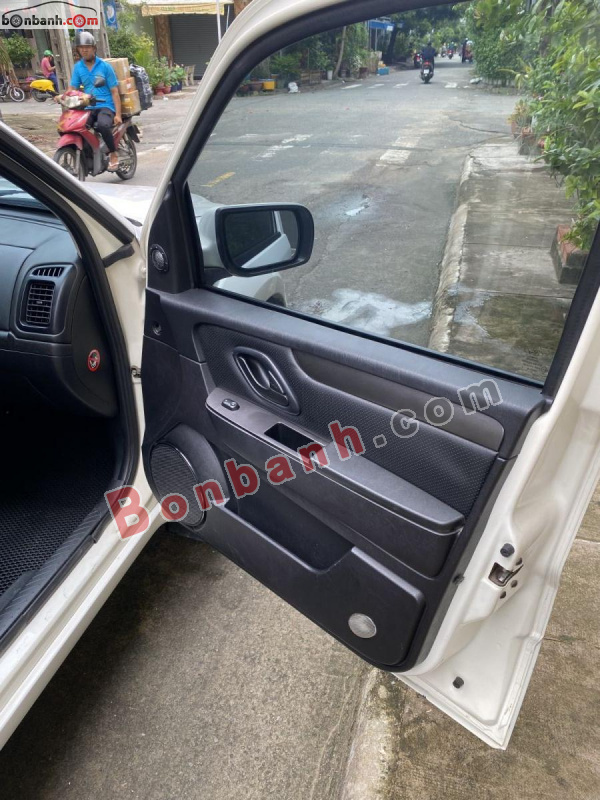 Ford Escape XLS 2.3L 4x2 AT 2012 - 229 Triệu 9