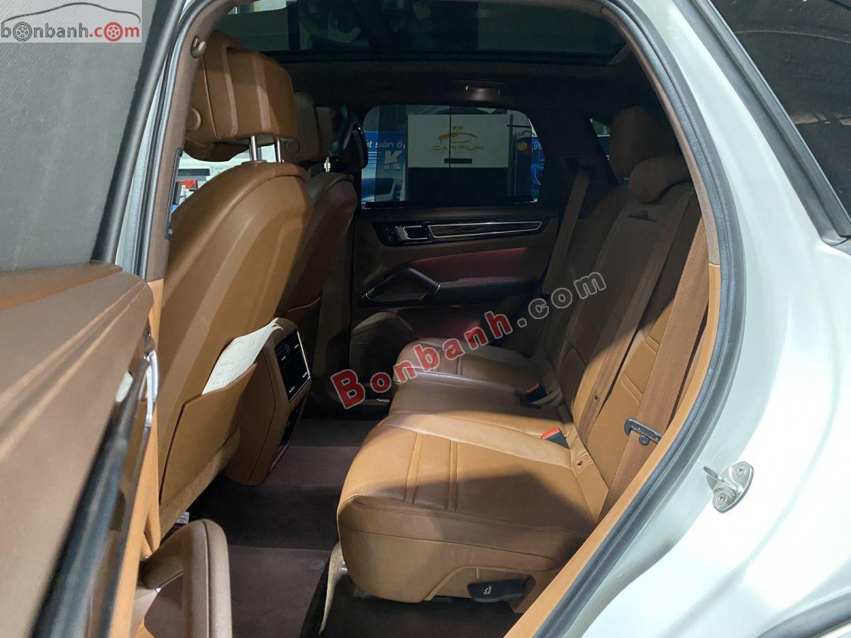 Porsche Cayenne Platinum Edition 2022 - 3 Tỷ 989 Triệu 5