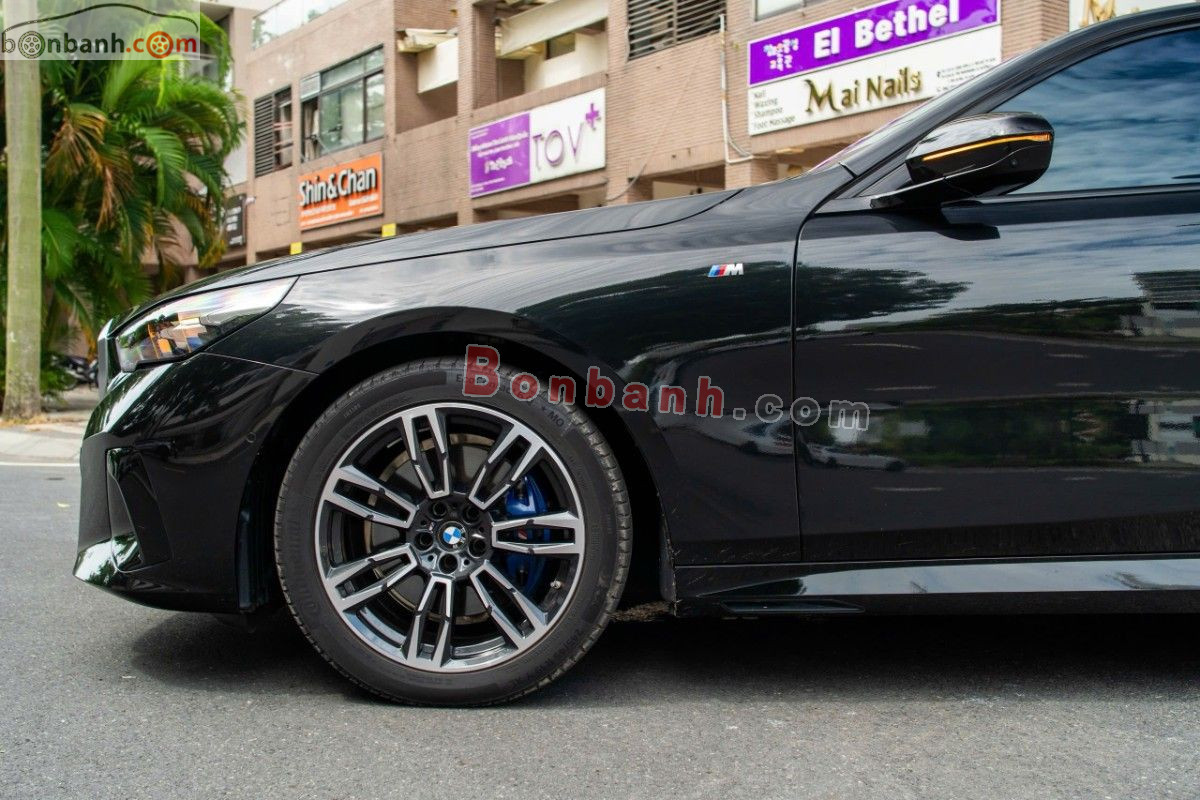 BMW 5 Series 530i M Sport 2025 - 2 Tỷ 789 Triệu 7